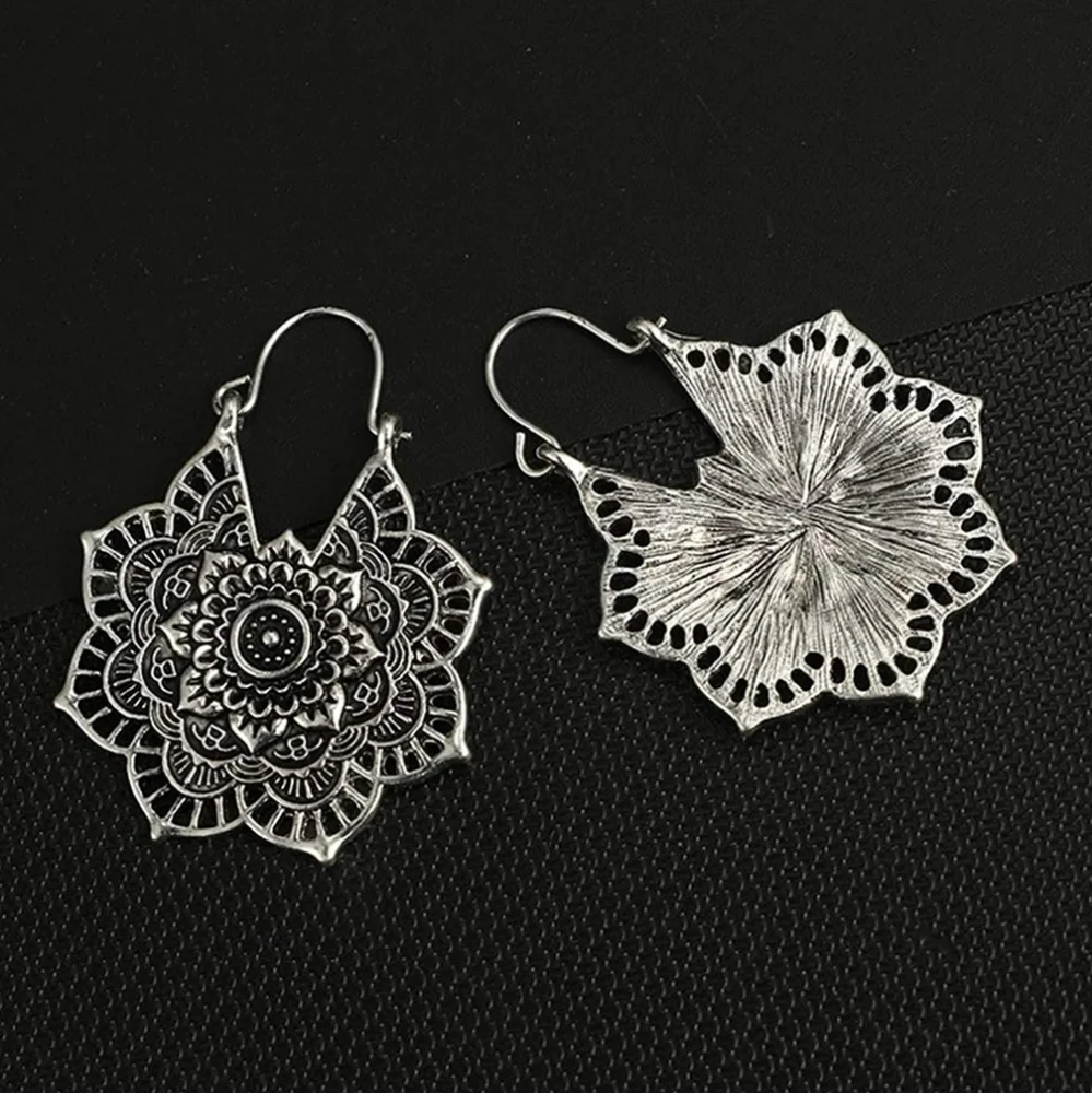 NEW Vintage Style Flower Dangle Earrings silve…